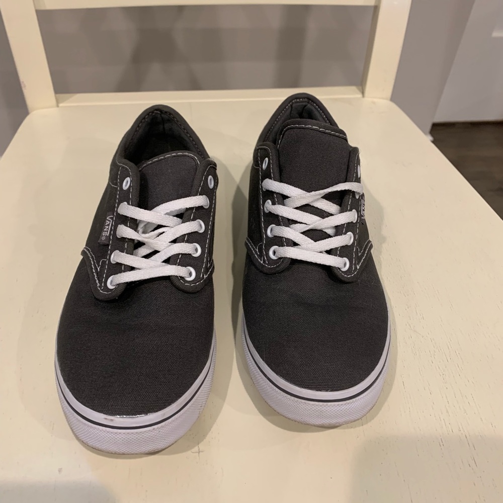 Vans - Picture 3 of 5